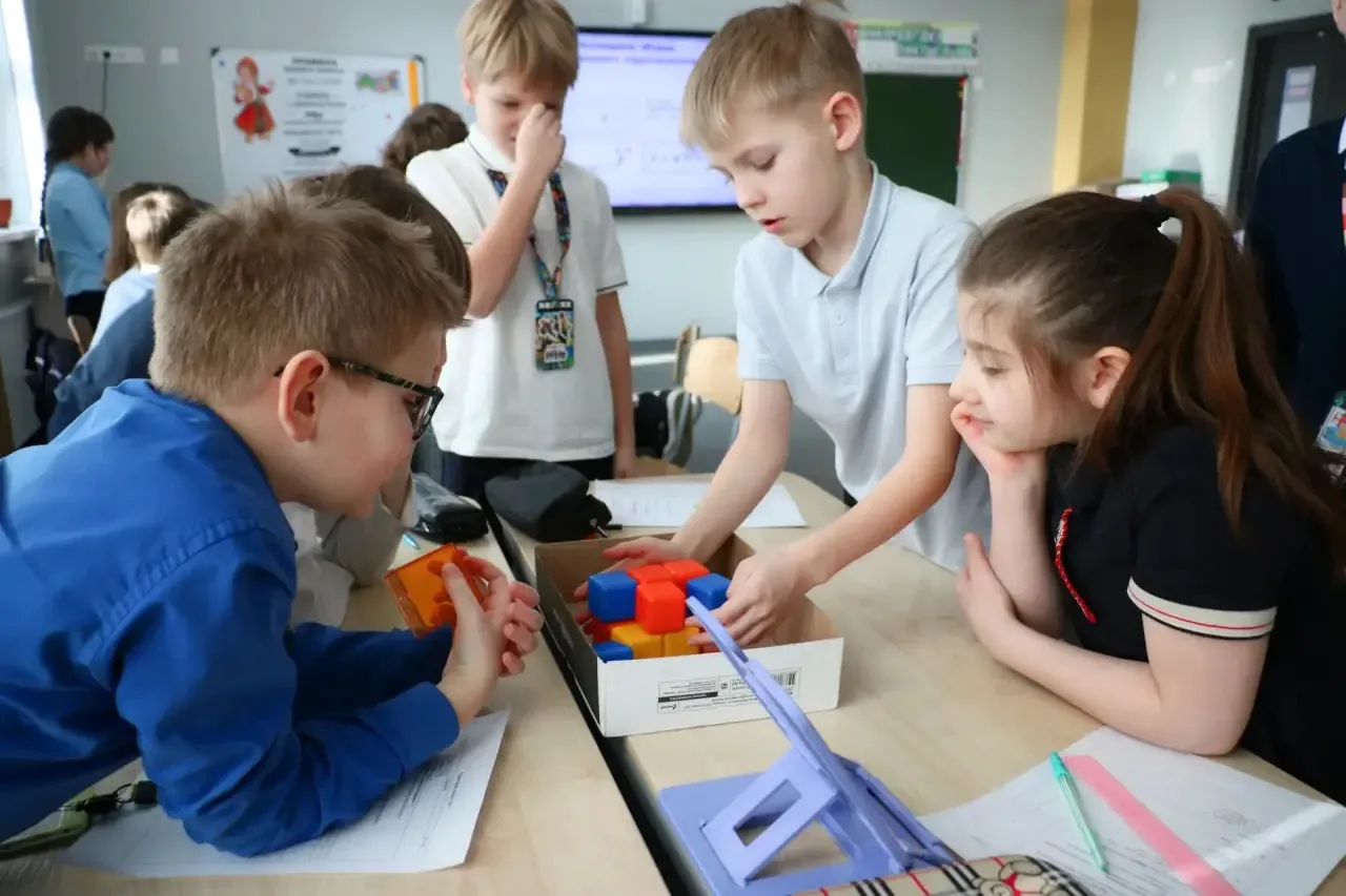 🏫 Провели открытые уроки для родителей будущих первоклассников  Наши первоклассные учителя провели с