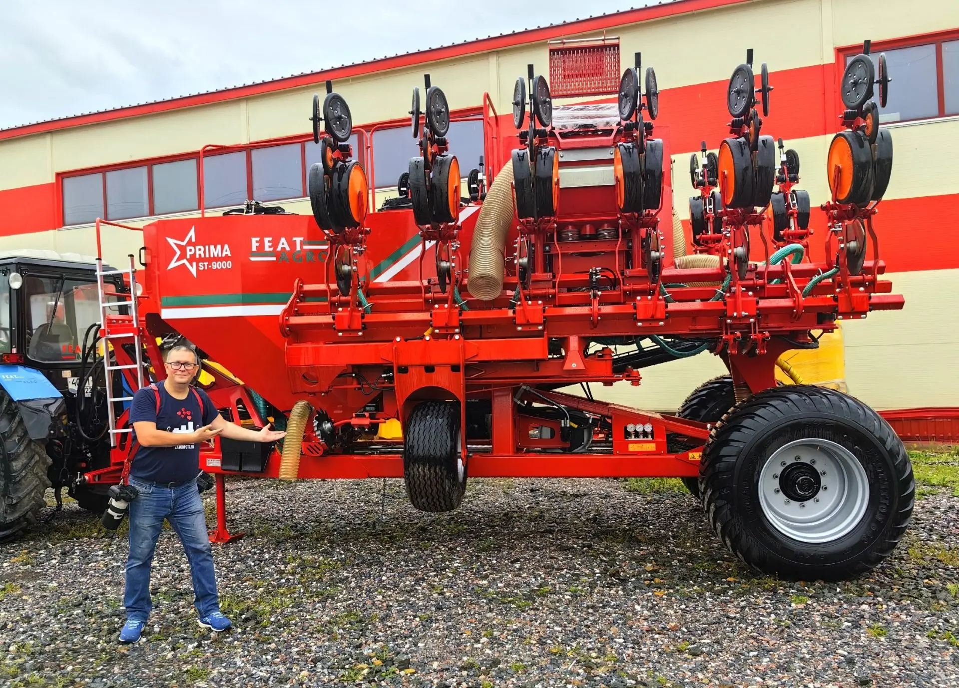 Побывал на заводе «Агроцентр» (FeatAgro), где делают такую нужную сельхозтехнику