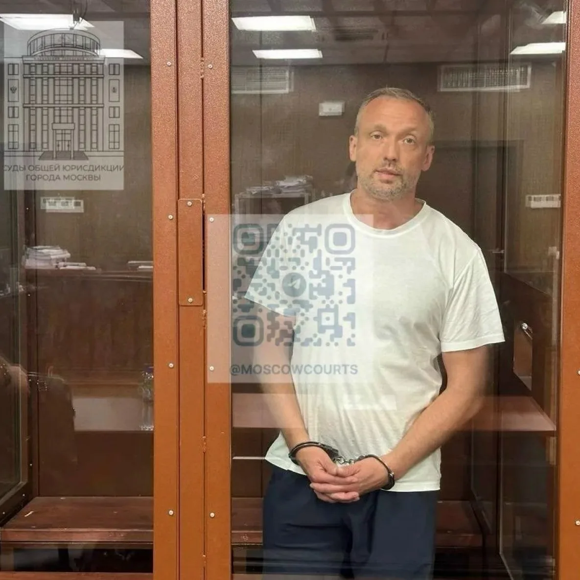 Суд продлил арест вице-губернатору Владимирской области Александру Ремиге. 
 
Московский городской с