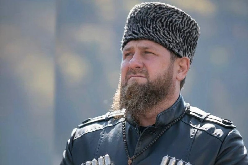 ❗️ Патриарх Кирилл наградил Рамзана Кадырова орденом Славы и чести I степени