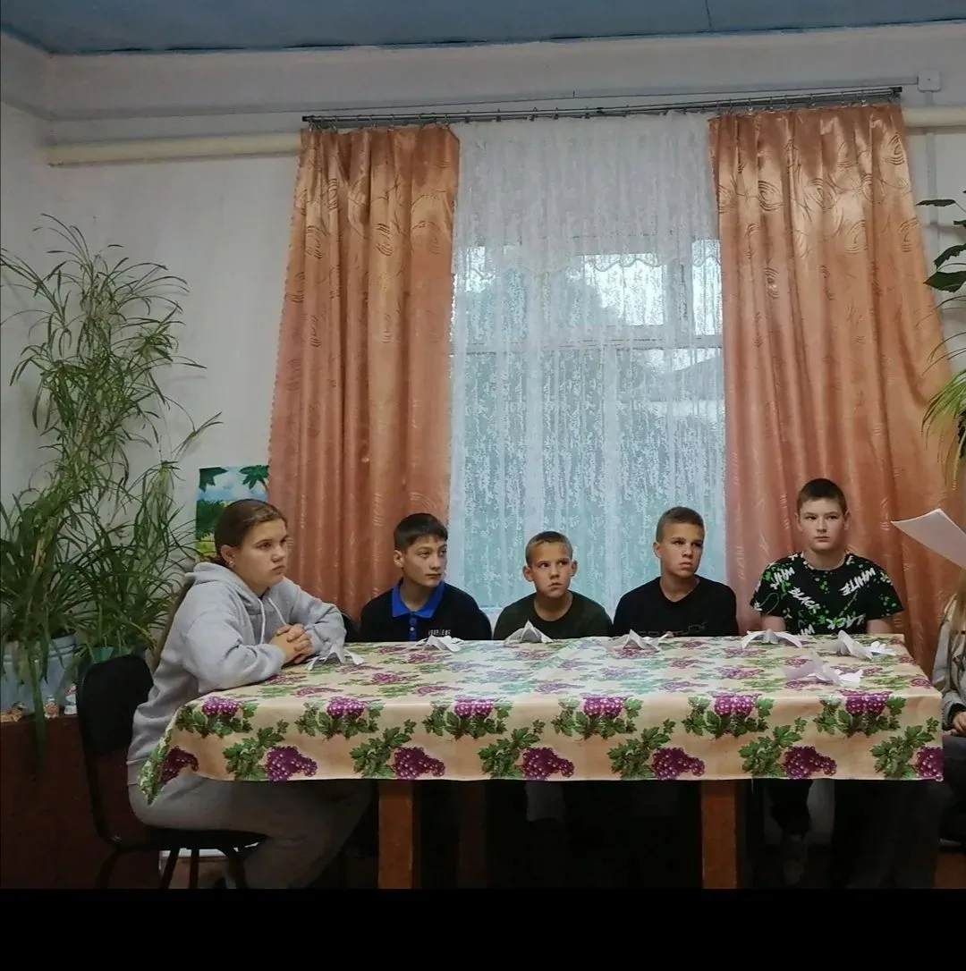 В клубе д. Победа прошёл час памяти "В небеса поднимаются ангелы", посвященое жертвам Б...