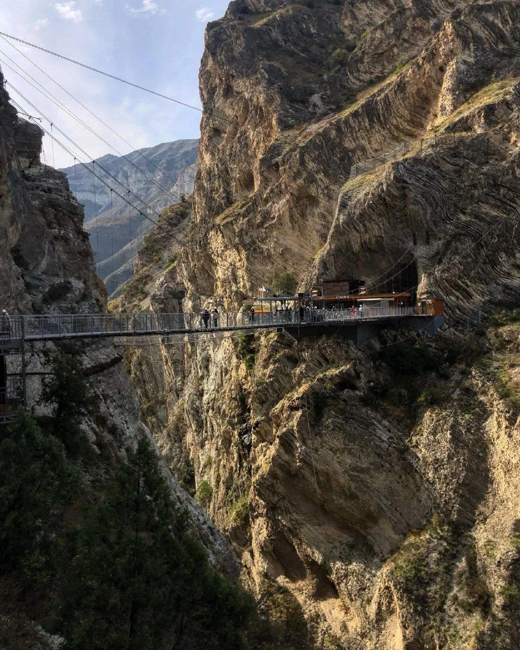 🌄 Зиплайн над Сулакским  каньоном — пещера Нохъо  Побывать в Дагестане и не съездить на Сулакский ка