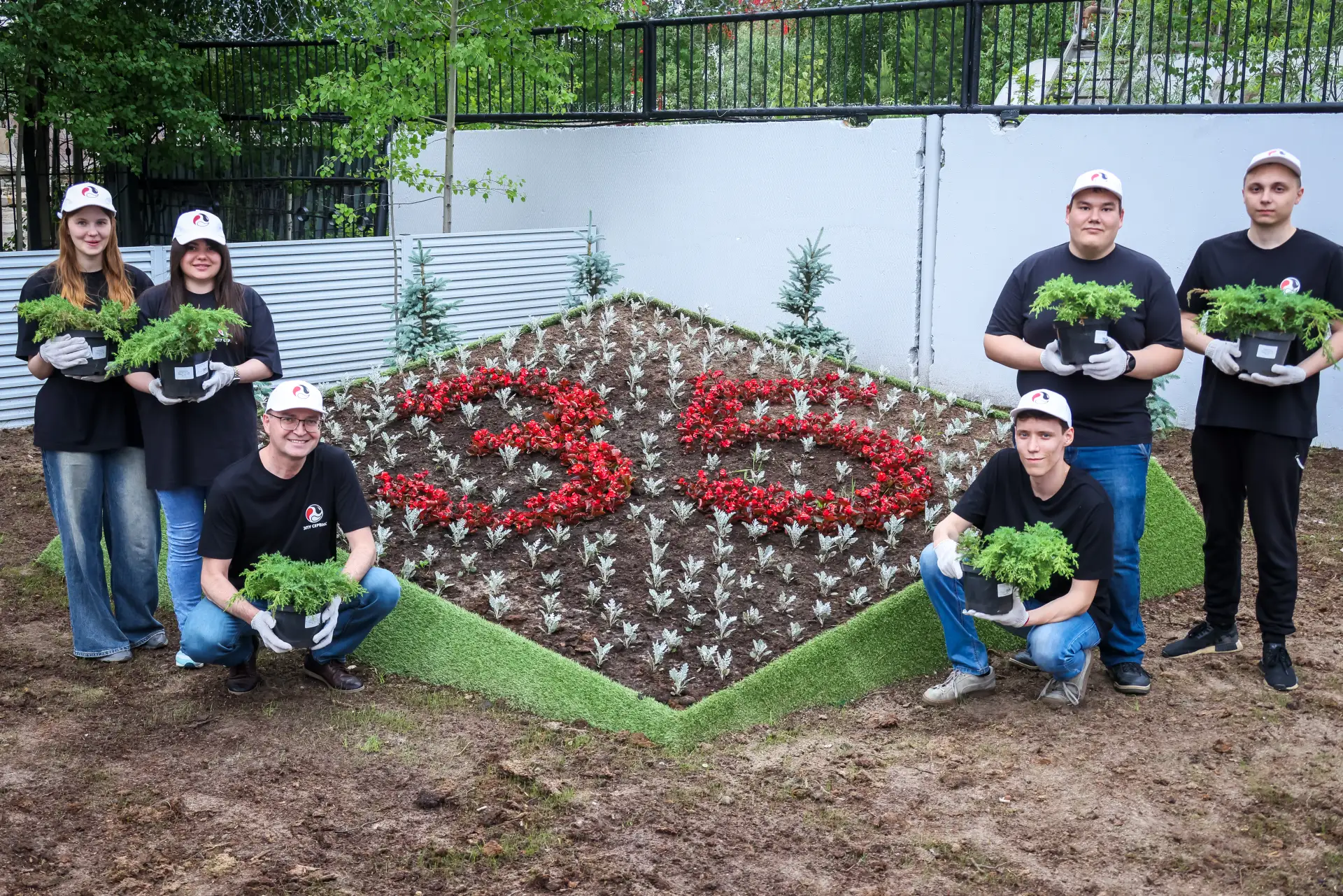 Растим будущее вместе 🌱

Забота об окружающей среде начинается с конкретных дел! Коллектив ООО «ЭПУ