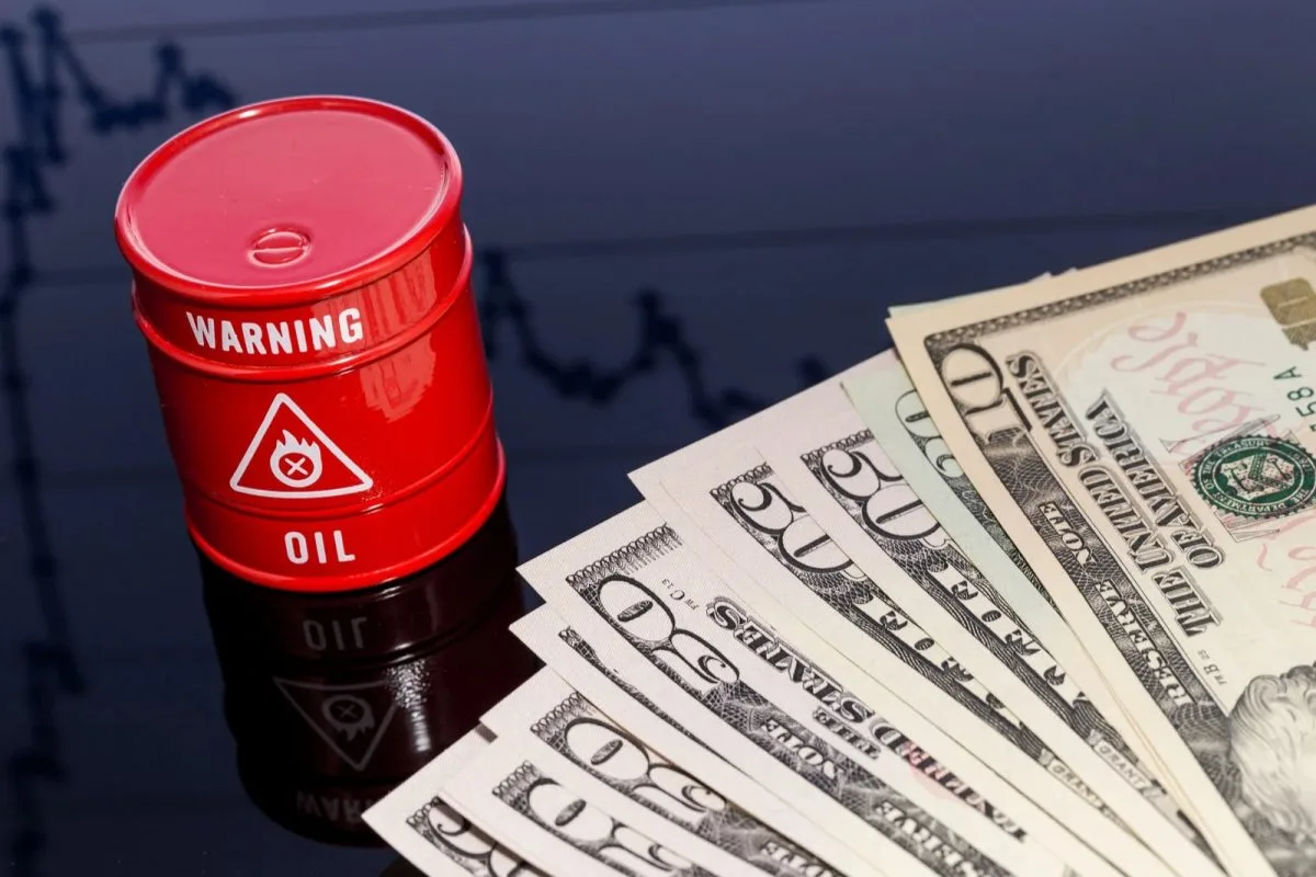 Нефть Brent подскочила до более $100 за барр. после провала переговоров США и Ирана  Стоимость фьюче