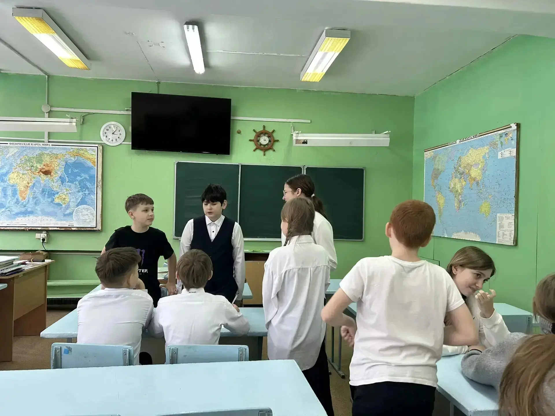 В минувшие дни ученики 5б класса приняли участие в увлекательной игре под названием «Зарница». Это м