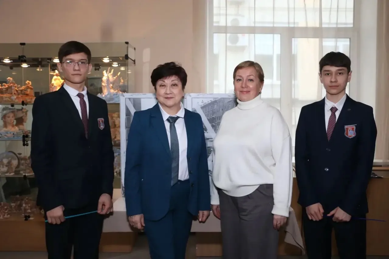 Школа на Глеба Успенского представила на XVI Петербургском международном образовательном форуме уник