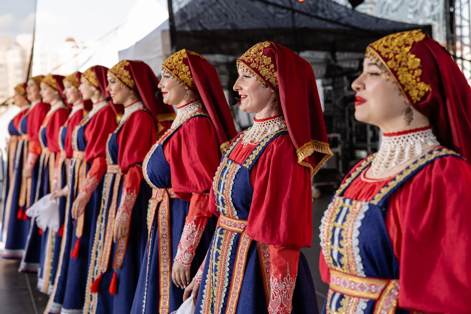 Спешим поделиться с вами кадрами концертной программы ансамбля народной песни и танца «...