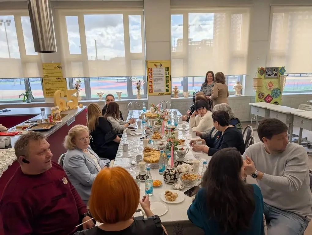 🎉 С ЮБИЛЕЕМ, РОДНАЯ ШКОЛА! 65 ЛЕТ — ЭТО СЕРЬЁЗНО! 🎉  Этот день стал настоящим праздником, который за