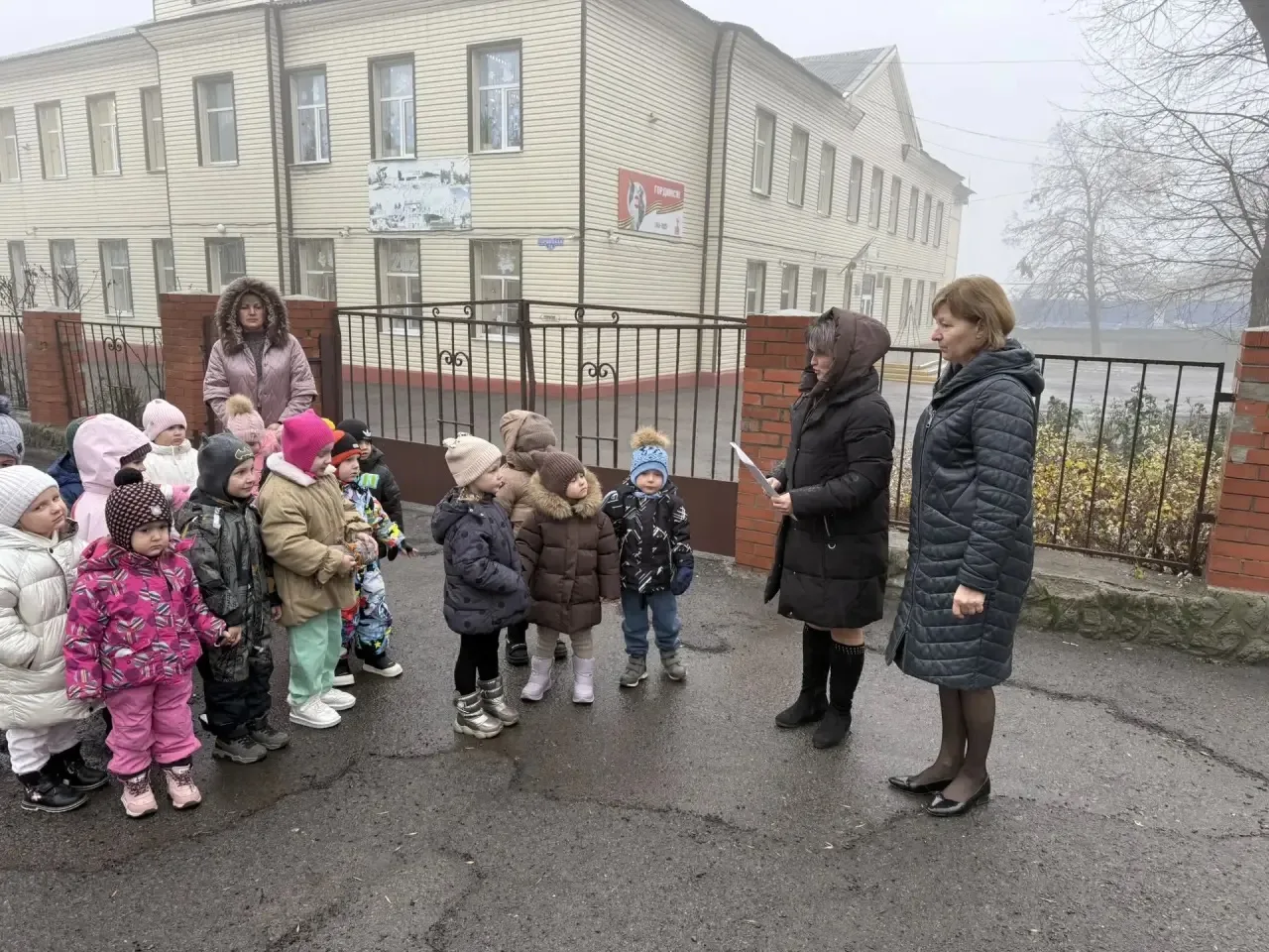 📢10 декабря в нашем детском саду  была проведена тренировка экстренной эвакуации из помещений образ