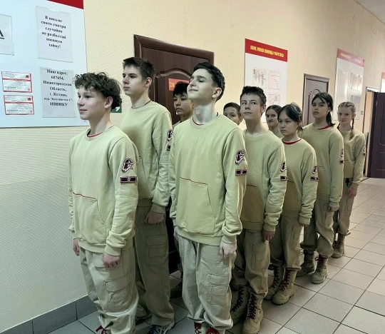 🇷🇺Наша школа с гордостью представила свою команду на муниципальном этапе Всероссийской военно-патрио