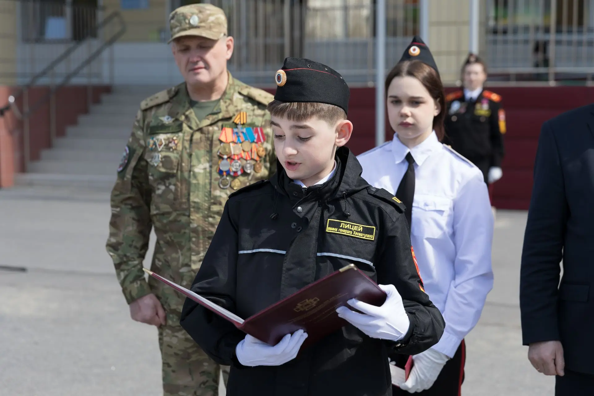 Два важных шага на пути: кадет и юнармеец!    16 марта в лицее имени генерал‑майора Хисматулина В. И