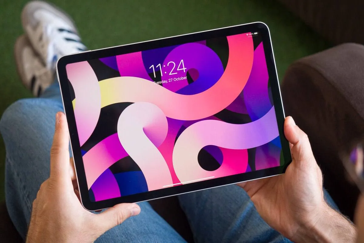 📱 iPad Air с OLED-экраном в 2027 году

📺 Apple планирует перевести линейку iPad Air на OLED-диспле
