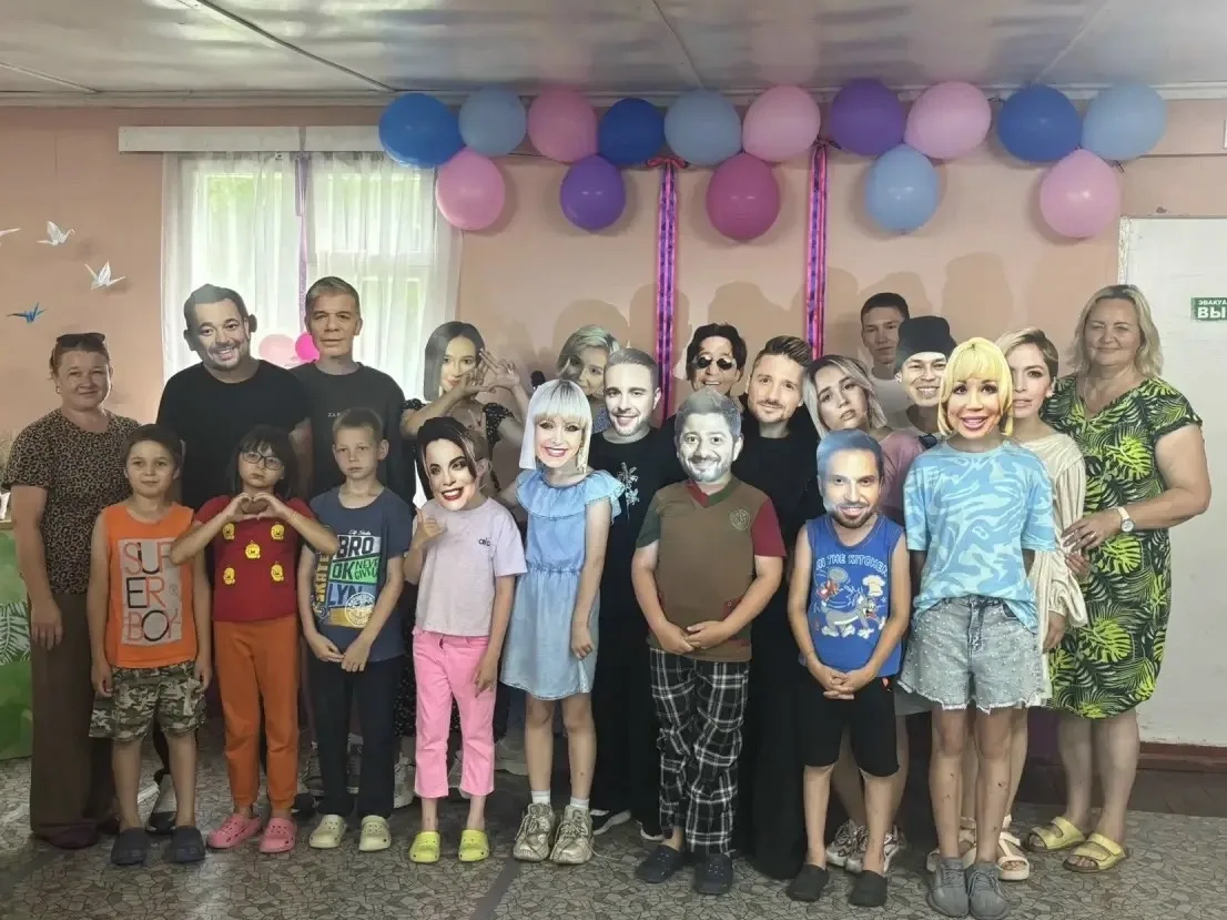 🎶 ГРАНДИОЗНЫЙ МАРАФОН «ПЕСНЯ ГОДА В ОРЛОВКЕ» СОСТОЯЛСЯ!
🔥Вчера в нашем лагере произошло то, о чем 