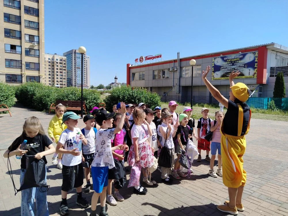 Сегодня в микрорайоне Прибрежный на открытой площадке состоялась спортивная программа "...