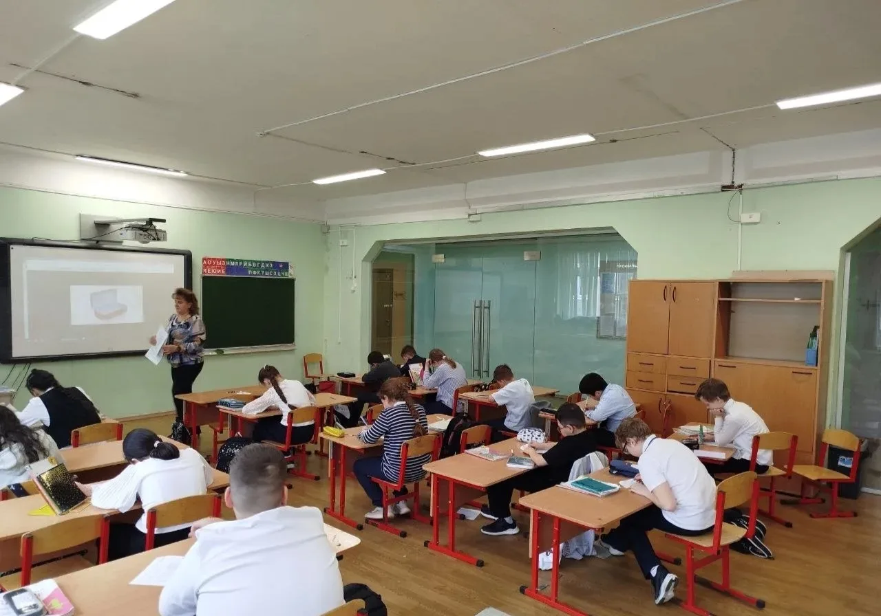 🌟 Шаг в будущее: как прошёл психологический тренинг в 4 «Е»   В рамках недели психологии в 4 «Е» кла