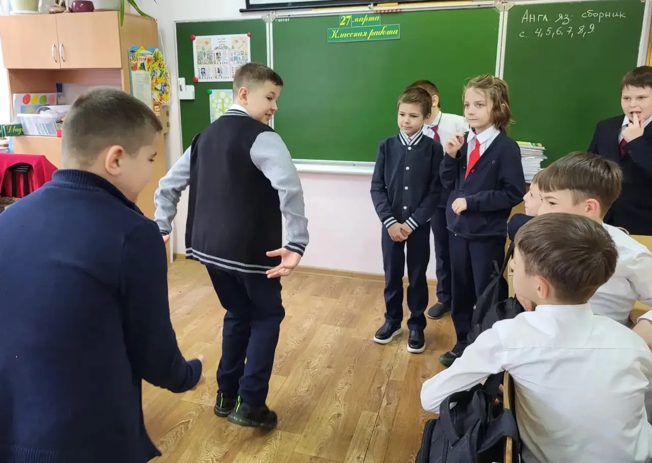🎭 27 марта — Всероссийский день театра! 🎭   Сегодня в нашей школе этот праздник прошёл на одной волн