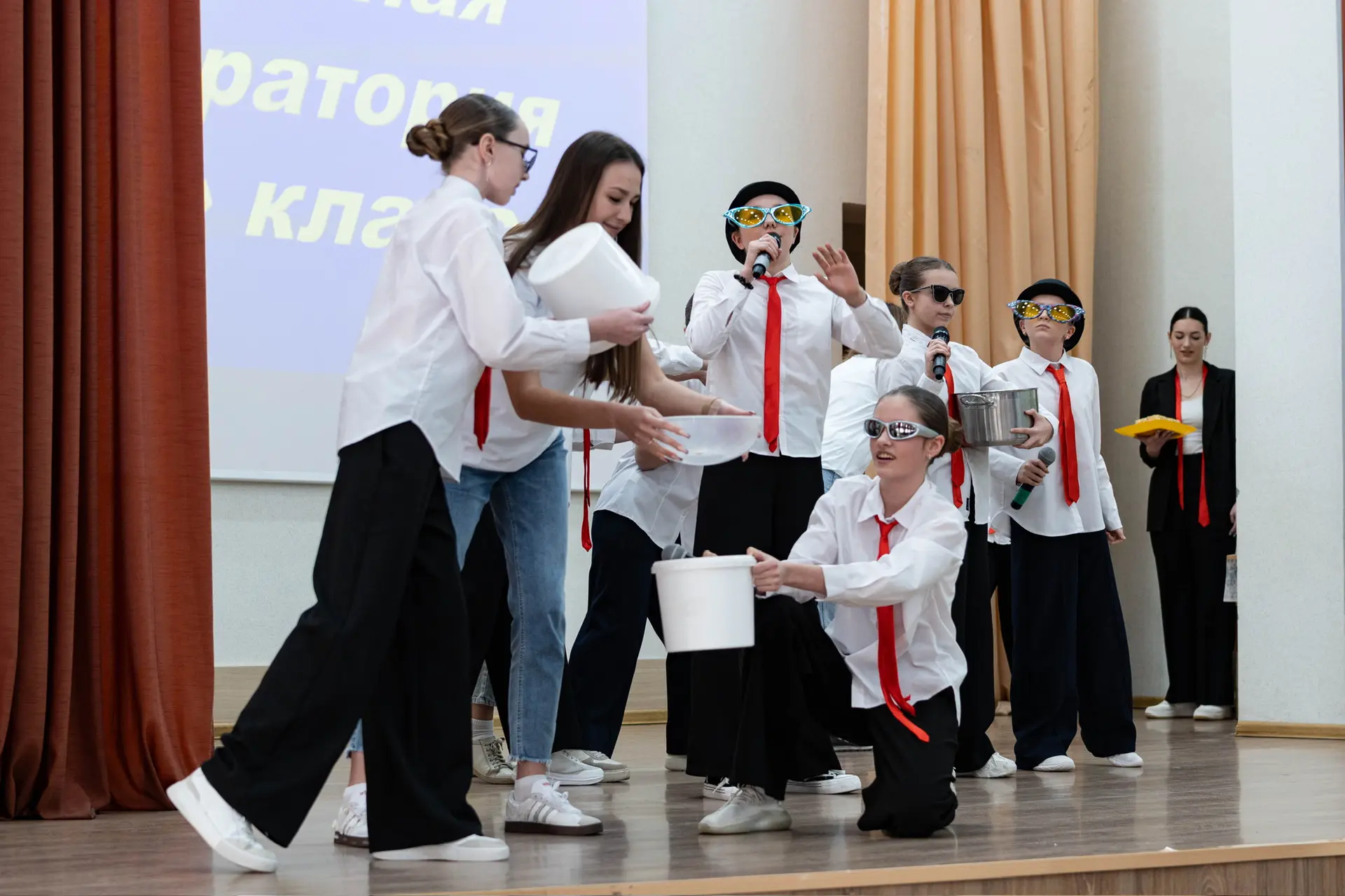 🎉 Ловите еще больше фотографий с красочного и вдохновляющего мероприятия – финала муниципального эта