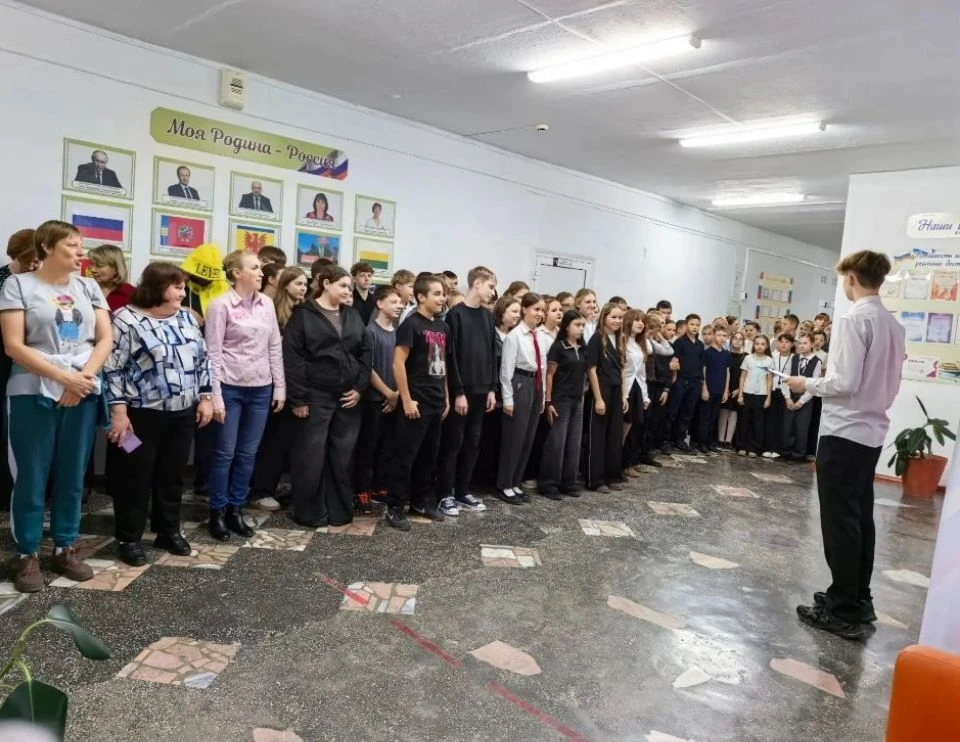 В МБОУ «Гришковская СОШ» есть такая замечательная традиция: каждые два года в преддвери...