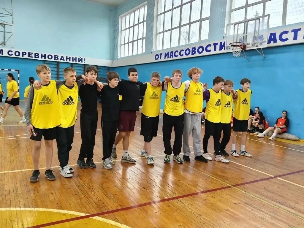 🤾‍♂ 3-5 марта в спортивном комплексе «Авангард» прошли зональные соревнования по гандболу среди  юно