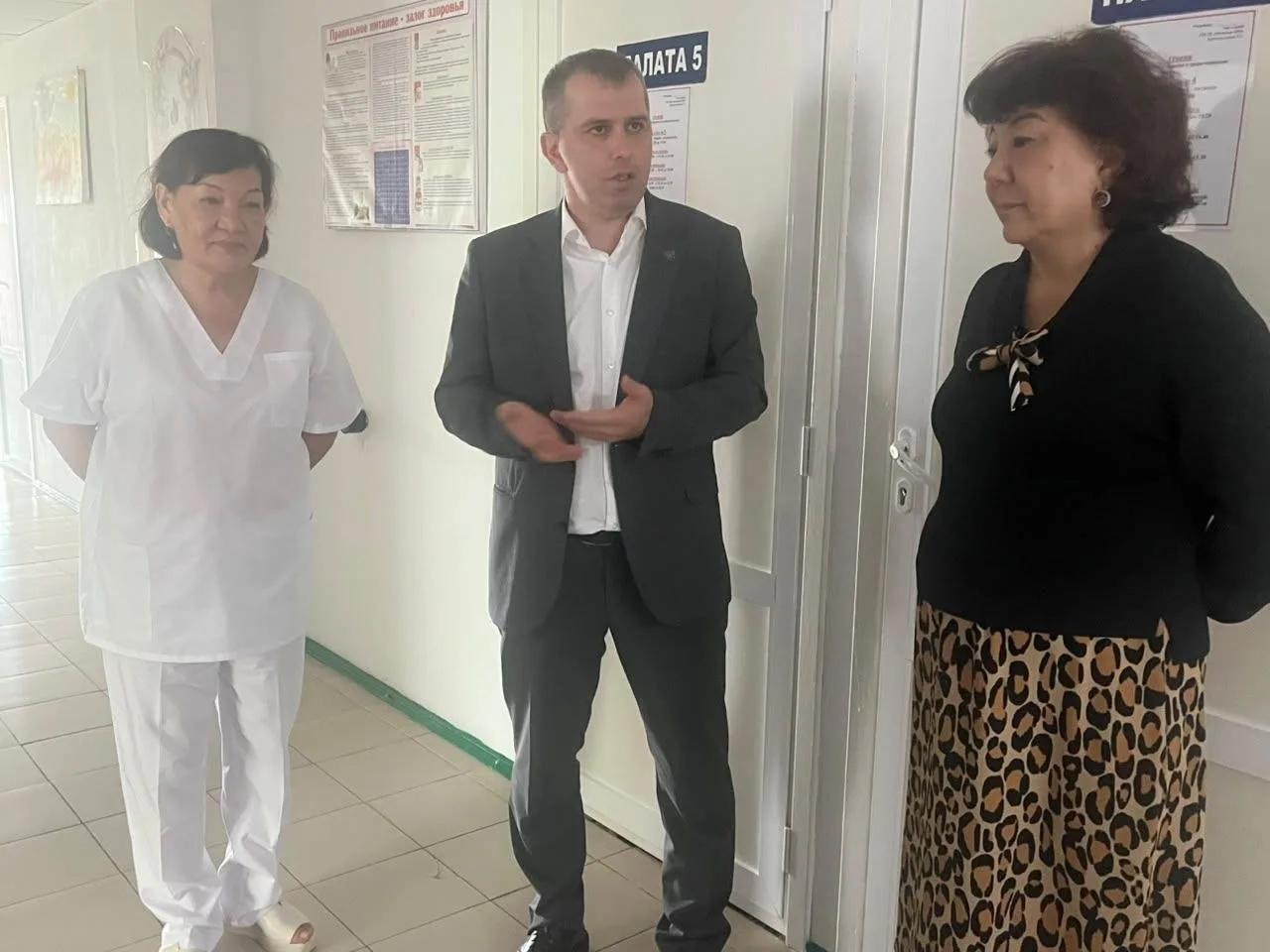 Побывав в Ногайском районе, не мог пройти мимо Сада памяти.