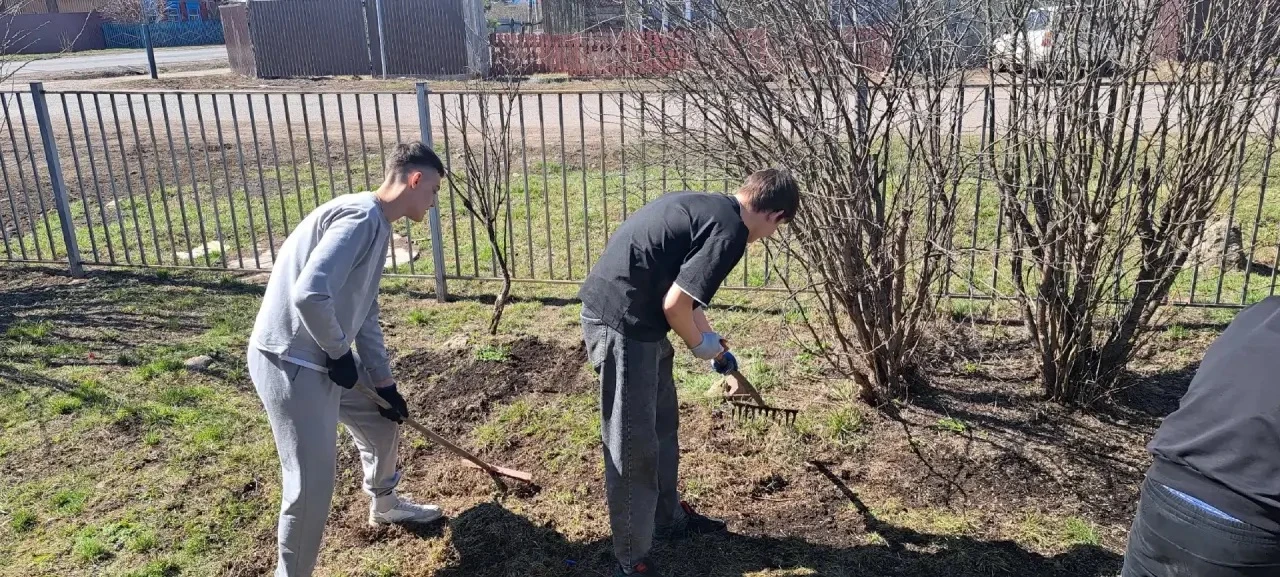 В рамках Всероссийской недели субботников «Мы за чистоту», которая приурочена к Году ед...