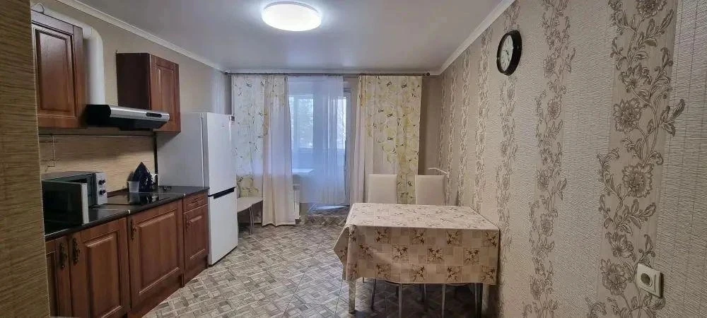 Г Казань Сдаём 1 комнатную квартиру в новом высотном доме по улице БОНДАРЕНКО, 3 Б. В шаговой доступ