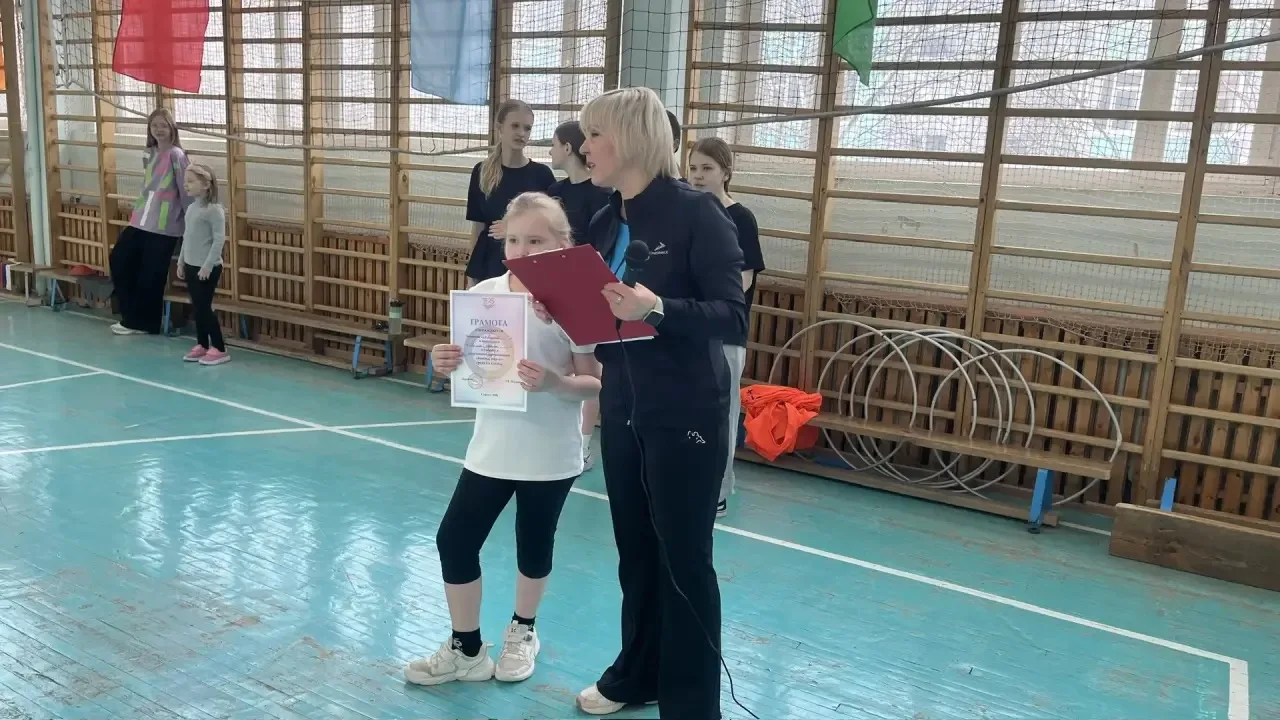 ☀️ В нашей школе прошли Весёлые старты для первоклассников и это было по‑настоящему трогательно и ве
