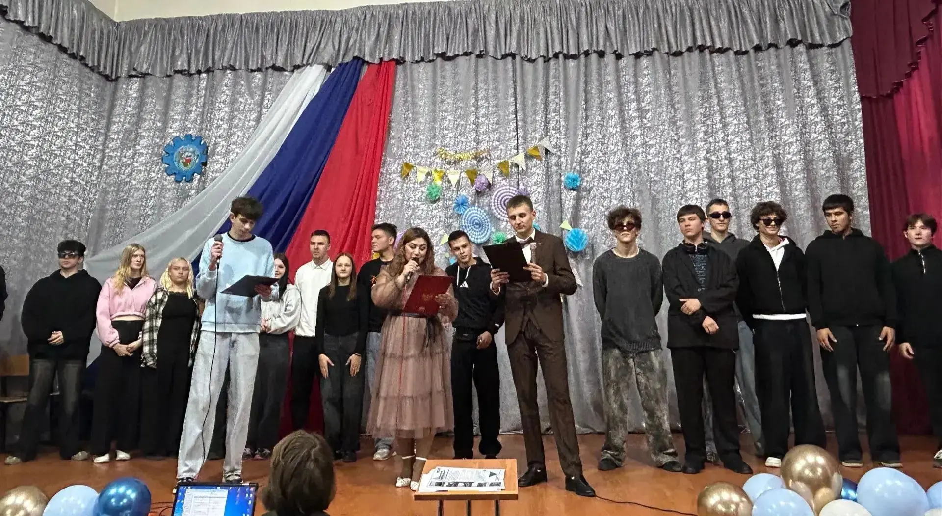 ✨ Букет из нот и слов: творческий подарок ко Дню СПО и Дню Учителя✨