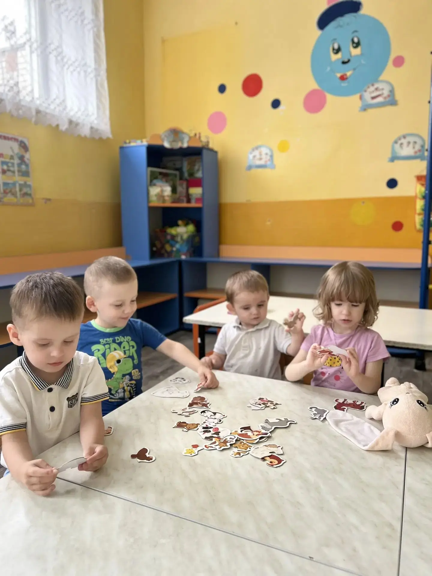 🤗 Адаптация дошкольника в детском саду — это сложный процесс, в ходе которого ребёнок привыкает к н