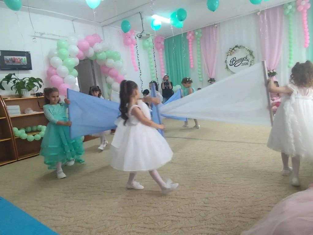🎓 До свидания, детский сад! ✨
                                                                     