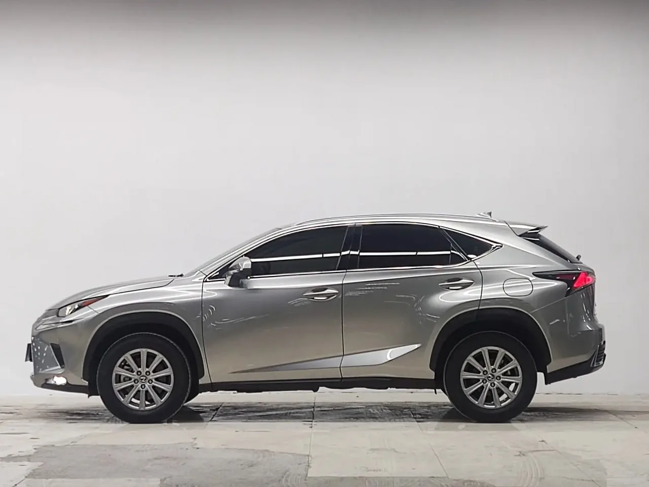 🔥Lexus NX 200 AWD 🔴 японская сборка 🔴 из Китая  • 2020/11 • 2 л. бензин/ 150л.с/AWD • пробег - 45 19