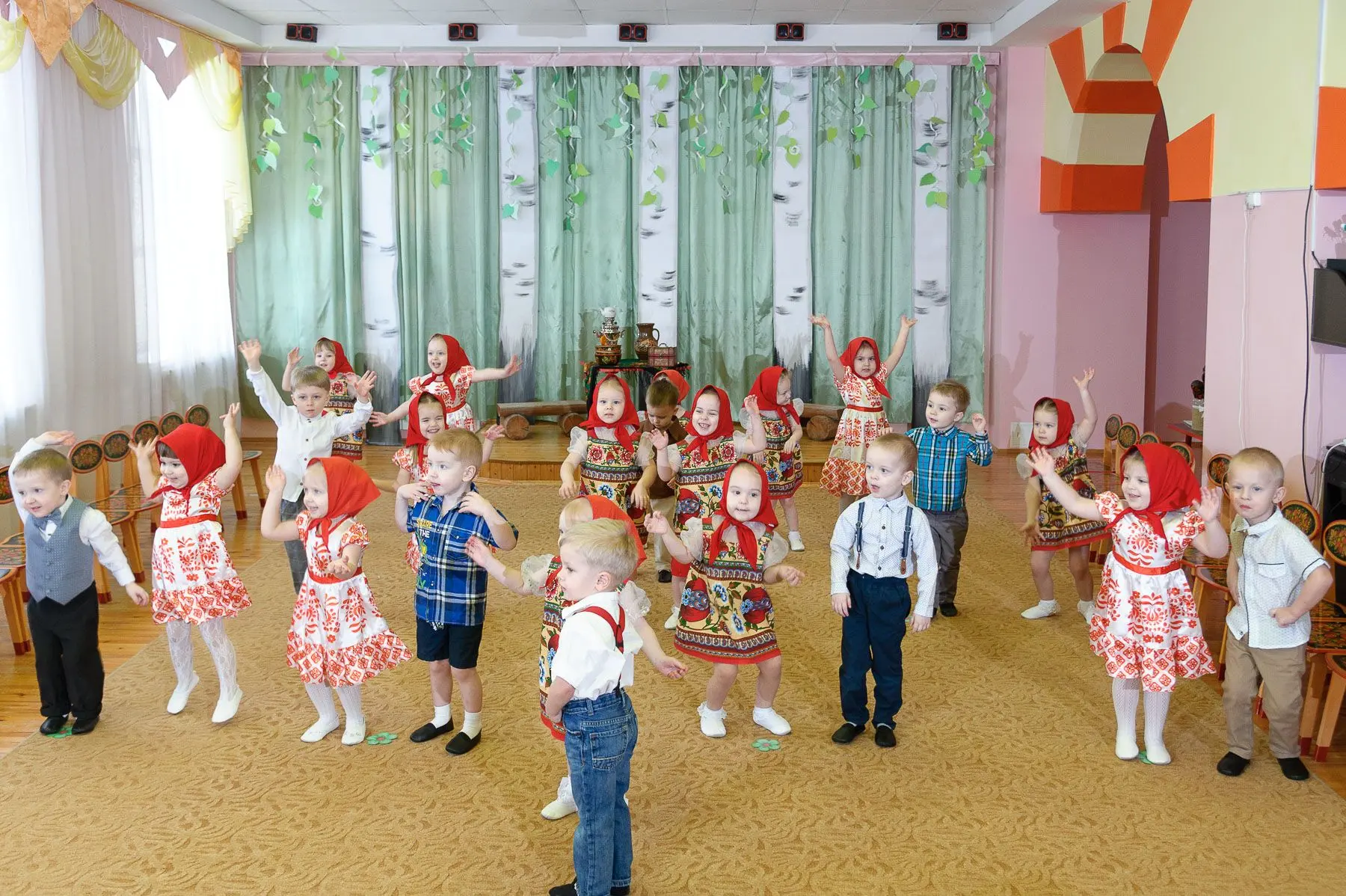 Весенний лучик пусть пробьется