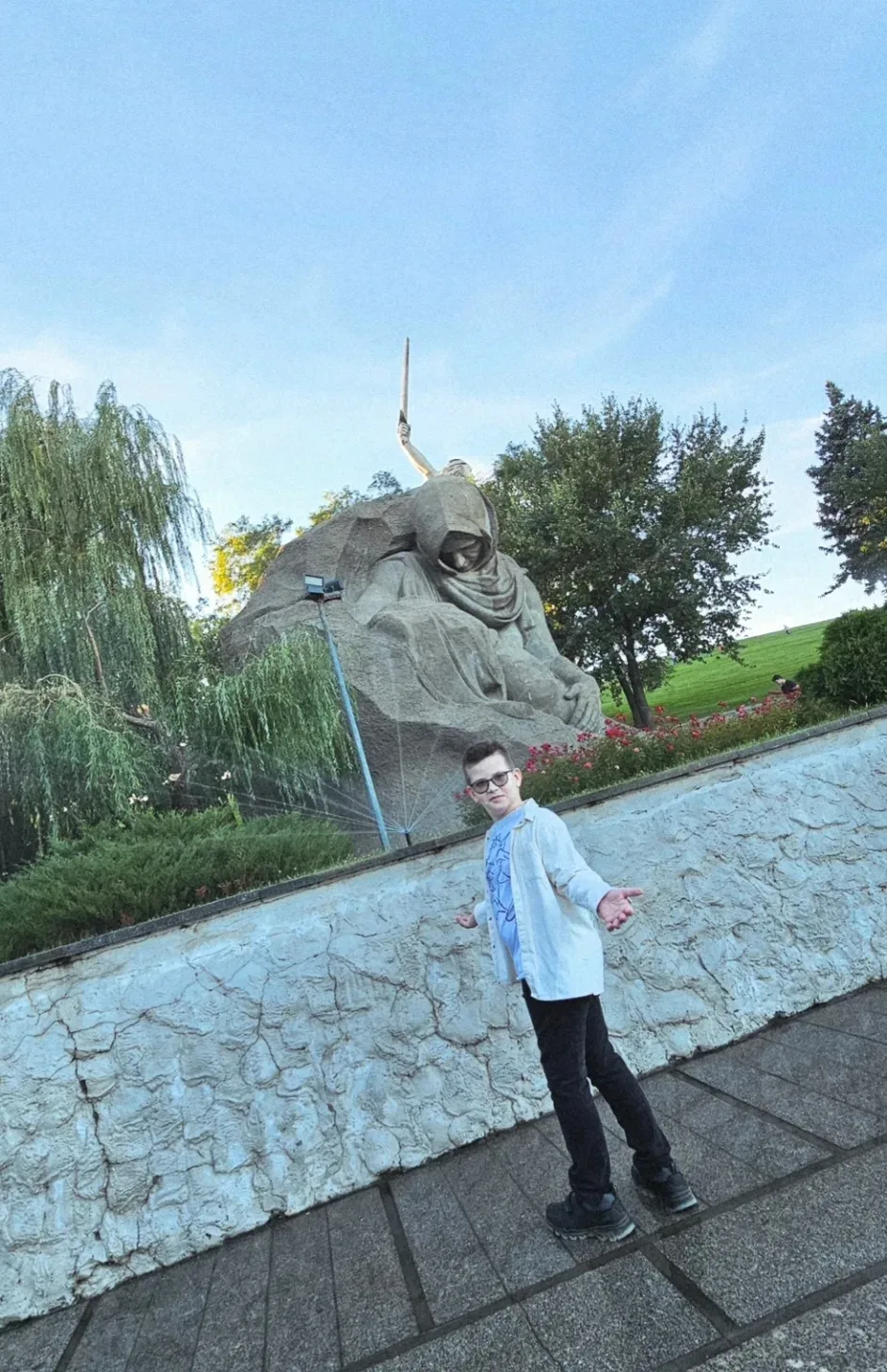 Скульптура «Скорбящая мать» — это символ России, воплощающий безмерную народную боль, м...