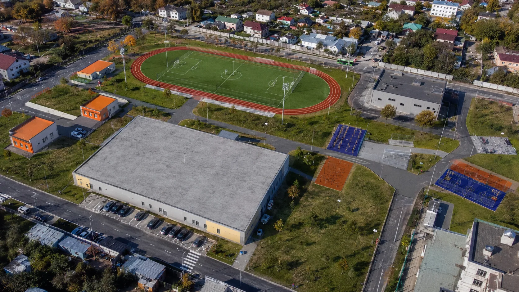 В центре Саратова за 8 лет собираются построить новый стадион🏟️

Речь идет об участке в границах ул