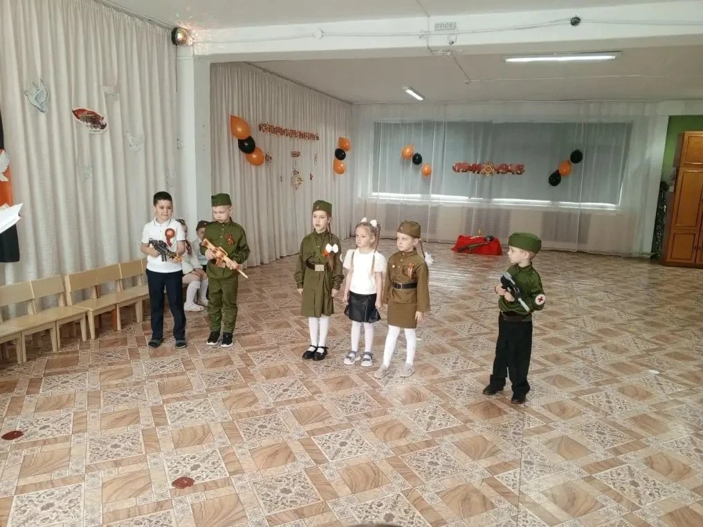 🌷В старшей группе прошёл праздник, посвящённый Дню Победы🌷 🌷Целью мероприятия было формирование у де
