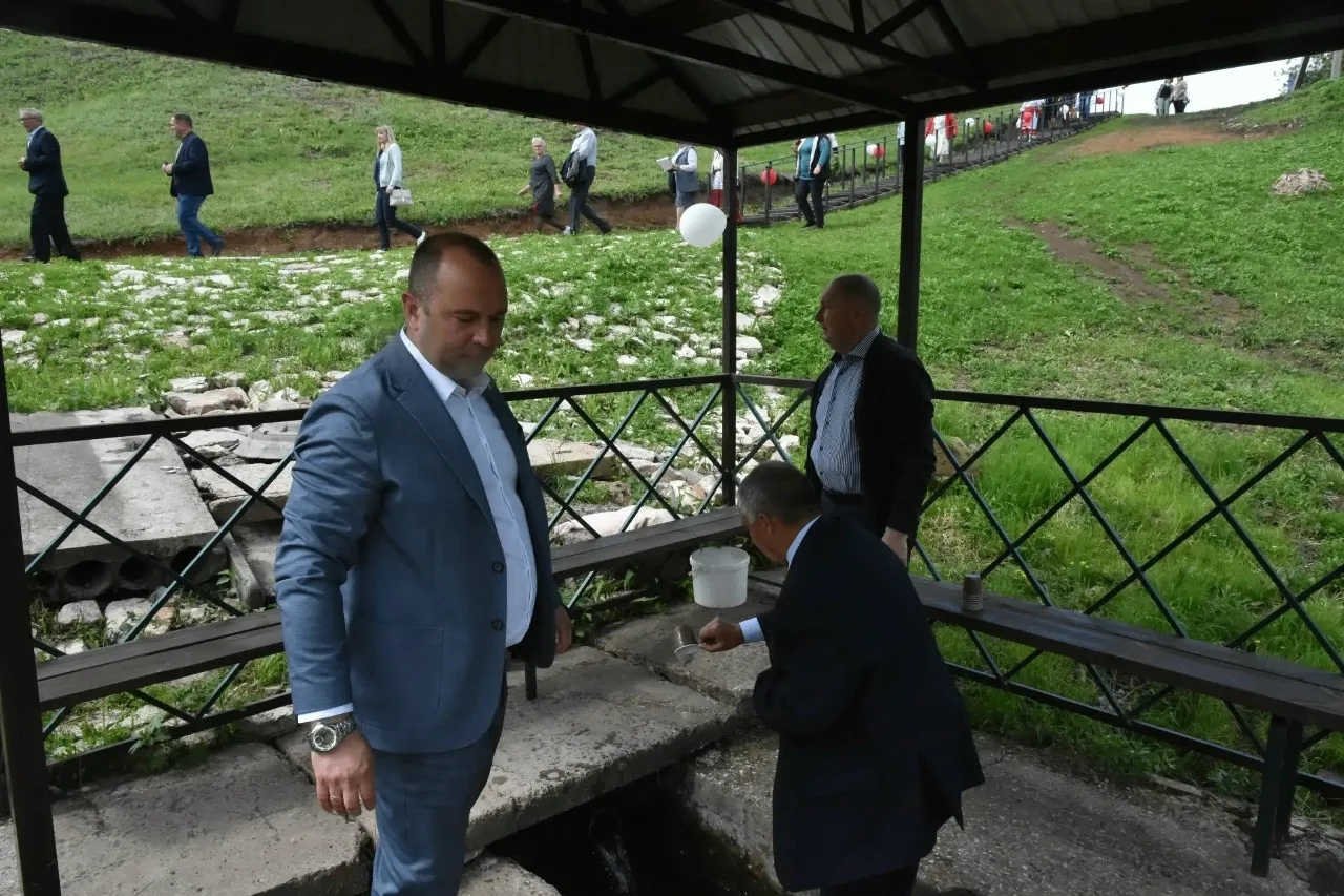 В селе Староганткино произошло значимое событие — открытие парка имени Н.П. Митрофанова