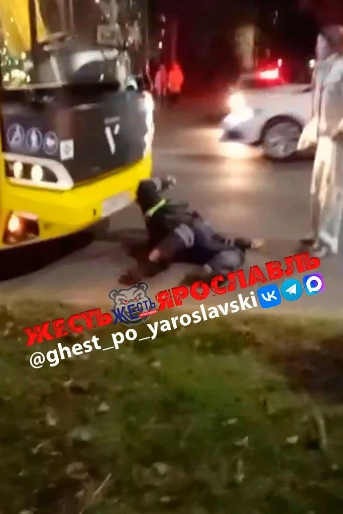 В Ярославле 38-летний пьяный водитель без прав на «ВАЗ-2115» покалечил двух инспекторов...