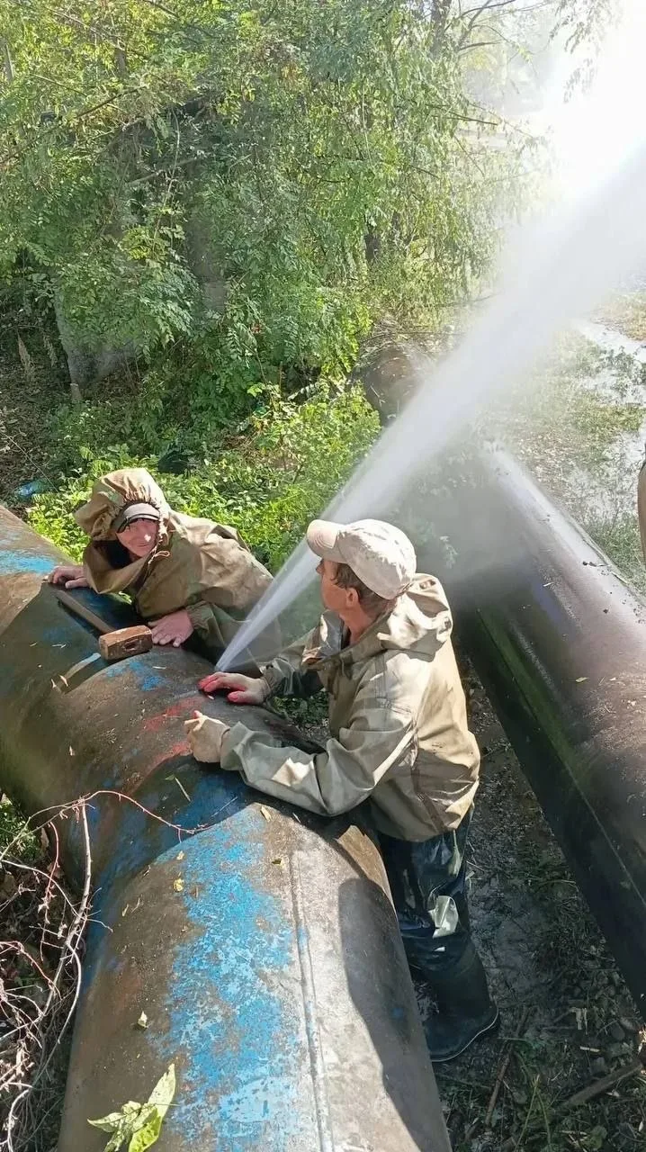 Так улицы в центре Новороссийска выглядят после ночной атаки БПЛА на город.