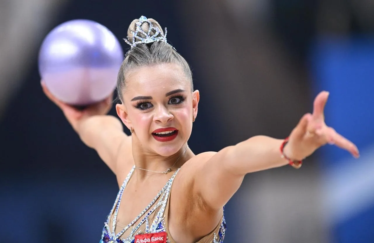 Анна Попова завершила спортивную карьеру