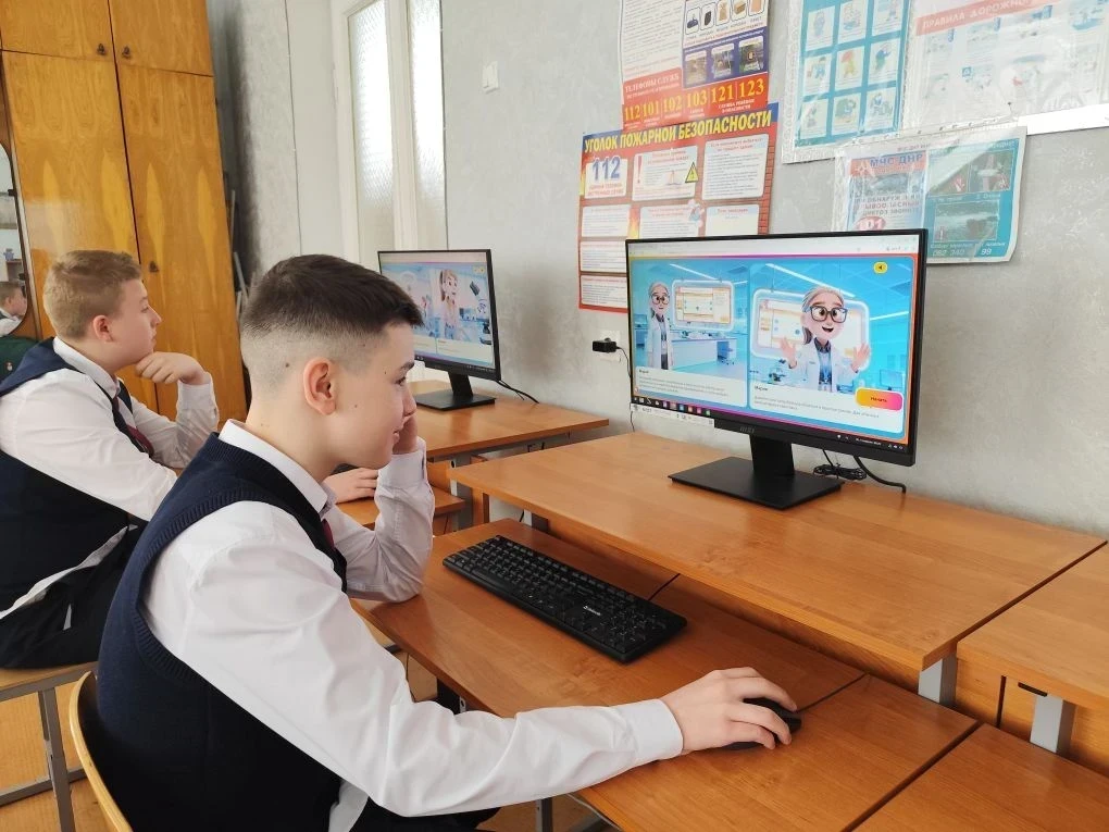 🔔В ГБОУ "СШ № 22 Г.О. МАКЕЕВКА" состоялся урок в рамках федерального проекта "Урок цифры".  💥Корпора