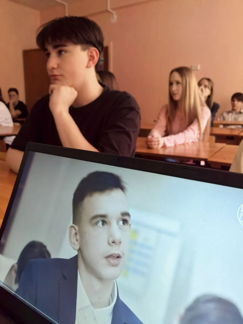 🇷🇺«РОССИЯ — МОИ ГОРИЗОНТЫ»   ⚡️19 марта в рамках  курса «Россия — мои горизонты» в лицее прошли прое