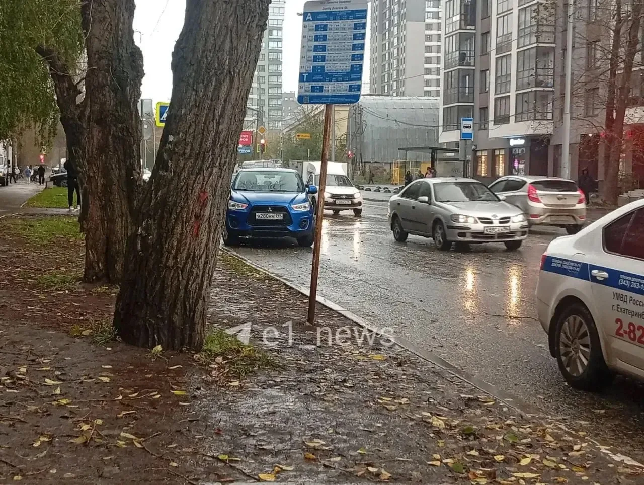 ❗️Подростка сбили на Данила Зверева. На месте стоит четыре экипажа силовиков.