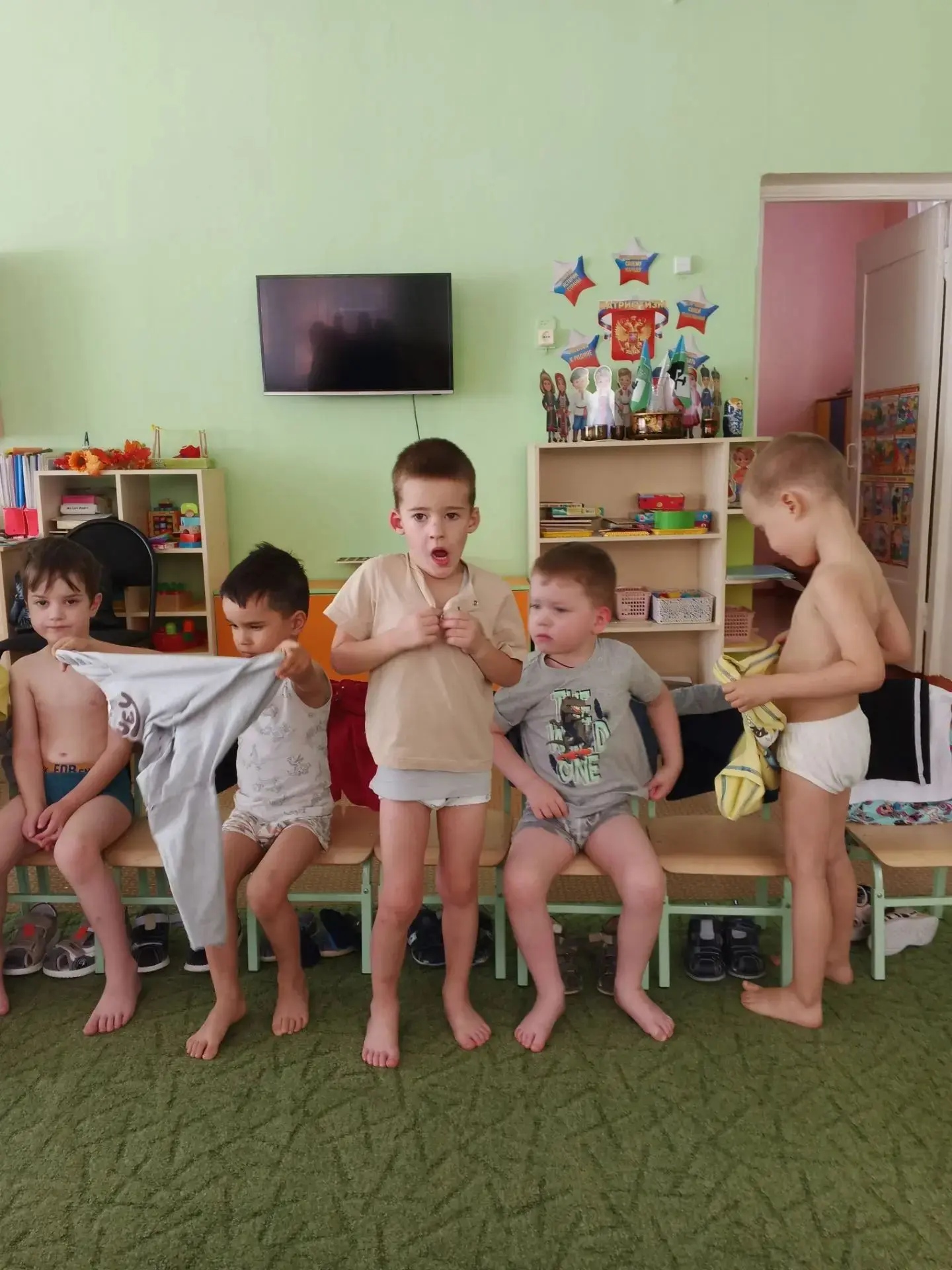Возраст 4-5лет-золотое время для формирования К. Г. Н. В средней группе на первый план ...