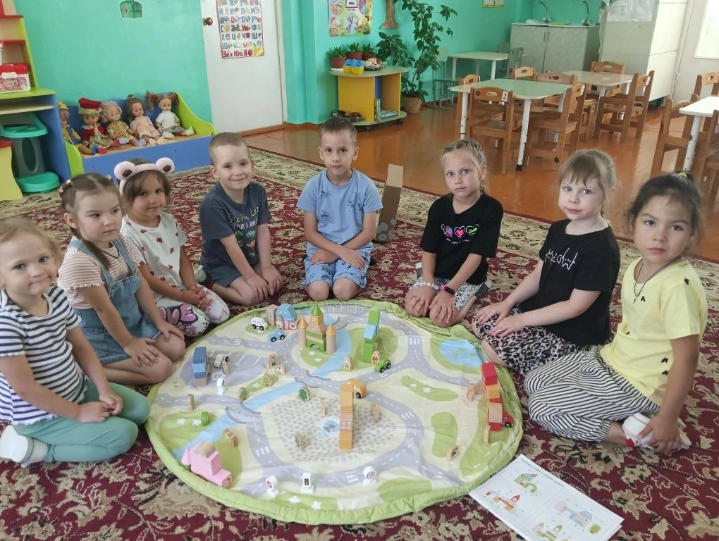 С целью обучения детей правилам безопасного поведения педагогами МБДОУ «Первомайский детский сад» с 