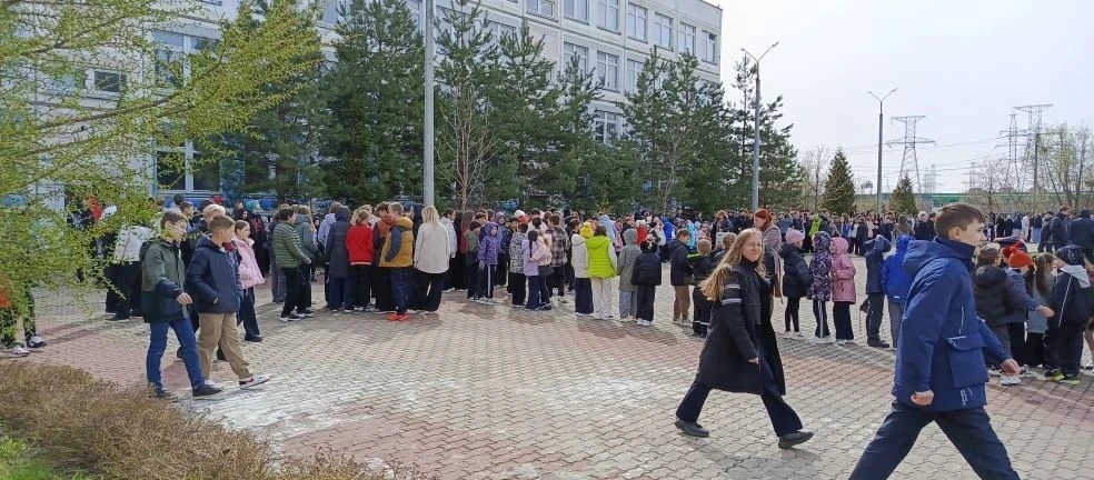 Сегодня на объектах нашей школы прошли Всероссийские учения по антитеррористической защищённости, на