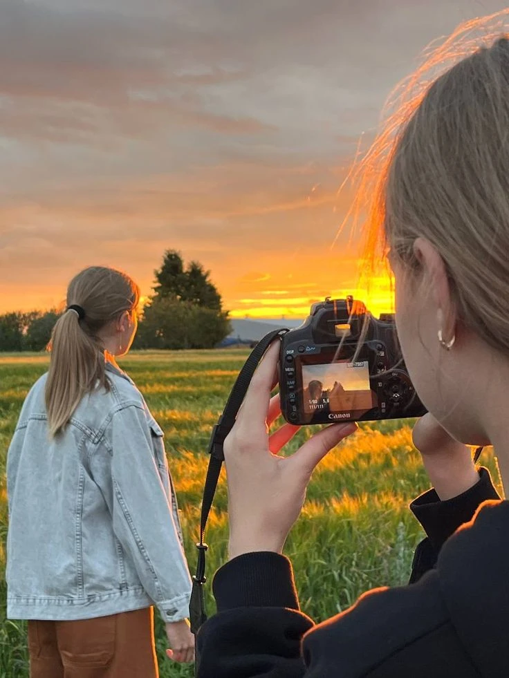 Порой на семейных фотографиях нет именно того человека, который всех снимал