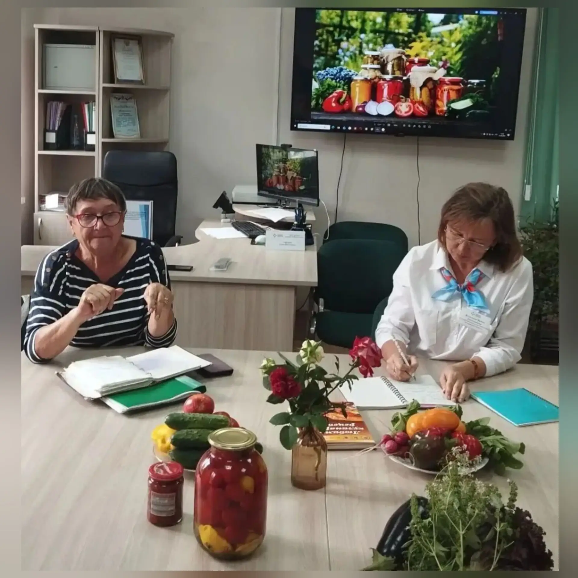 Делимся новой встречей, которая прошла в Кочковском женском клубе при центре занятости ...