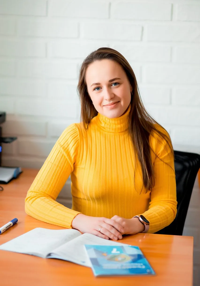 Хроники выживания, или как проходят будни преподавателя в конце мая 😅