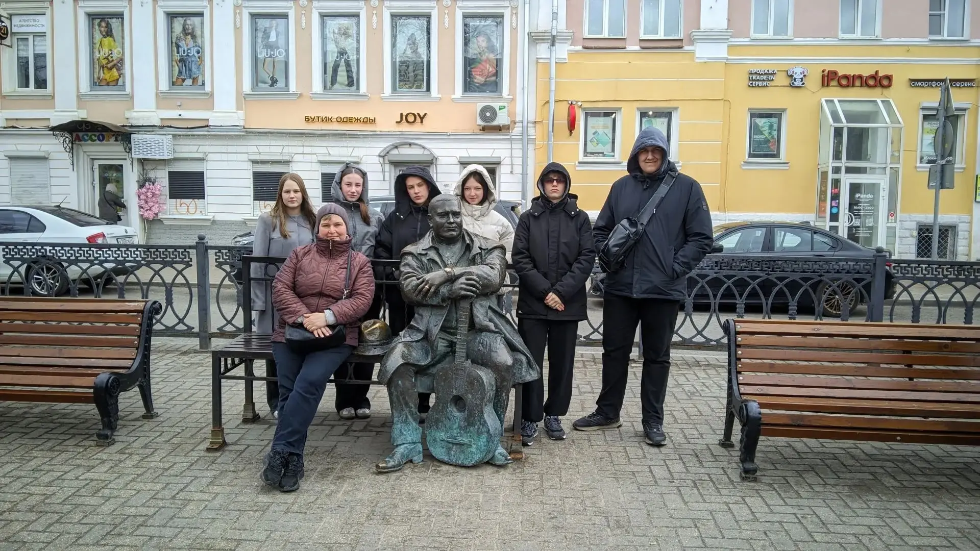 Выходные дни у десятиклассников прошли в Твери, Торжке, Лихославле и Вышнем Волочке. Узнали о мармел