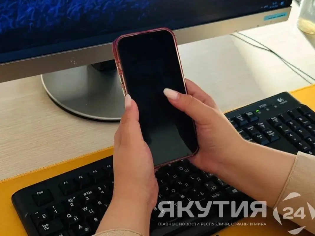 📲 Дезинфекция гаджетов: эксперт рассказала почему это нужно делать ежедневно   Микроорганизмы с рук 